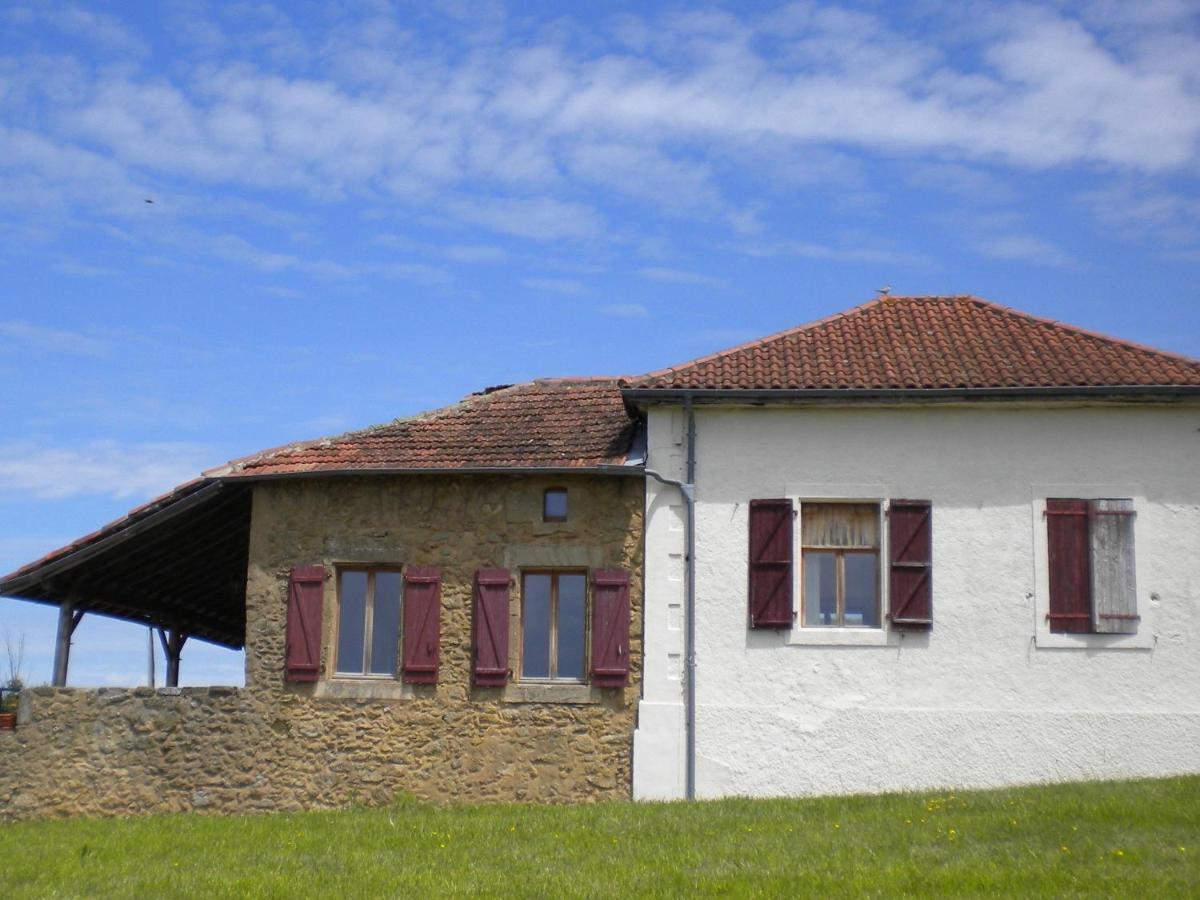 Bed and Breakfast Ancienne Ecole Cazaux-Villecomtal Exterior foto